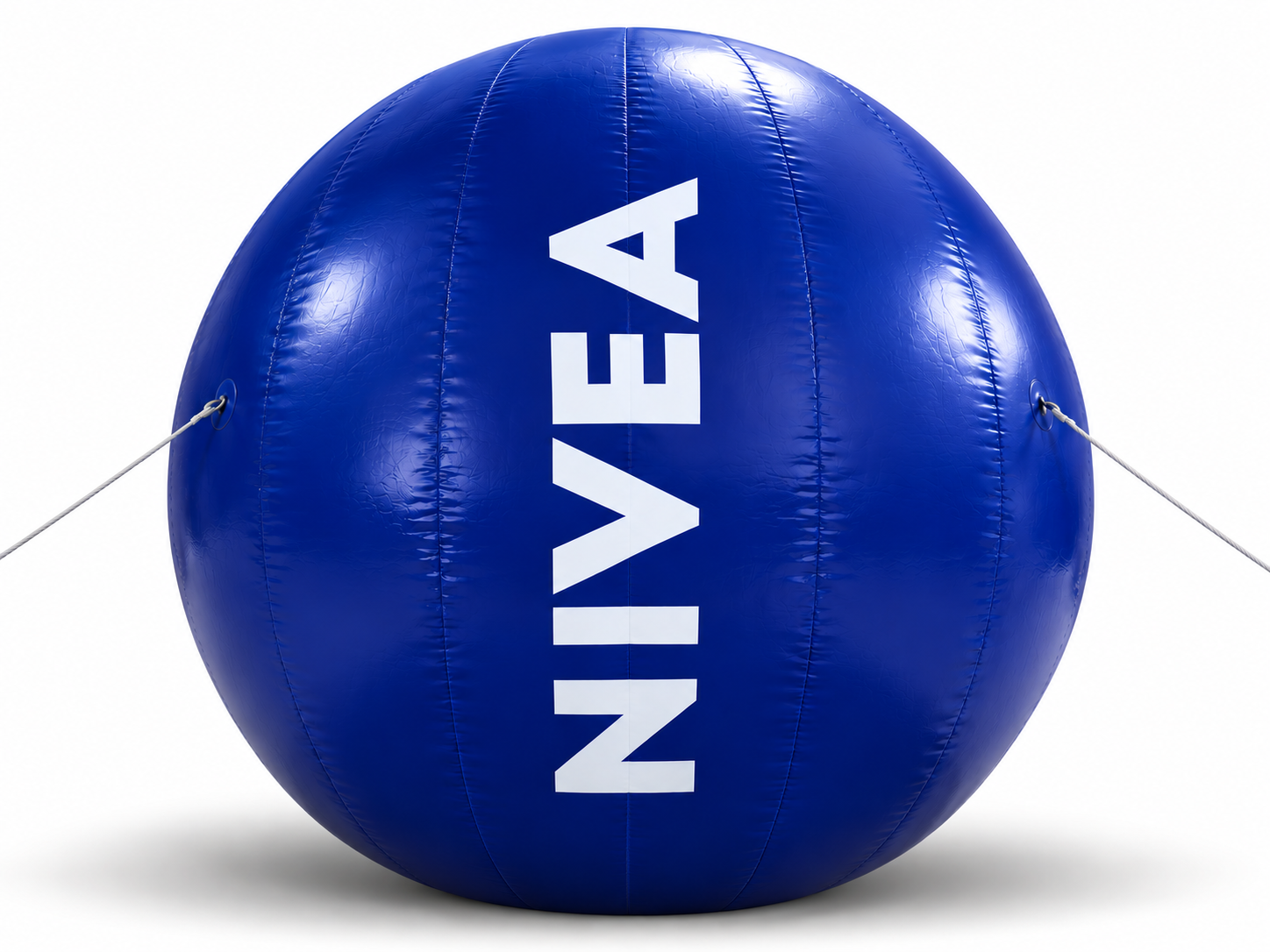 Opblaasbare reclameballon van NIVEA door Dutch Inflatable
